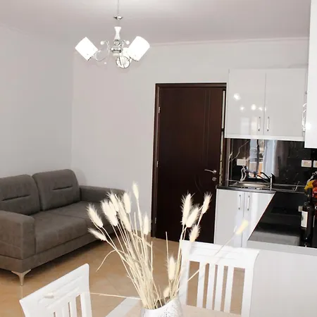 Elmar Apartment