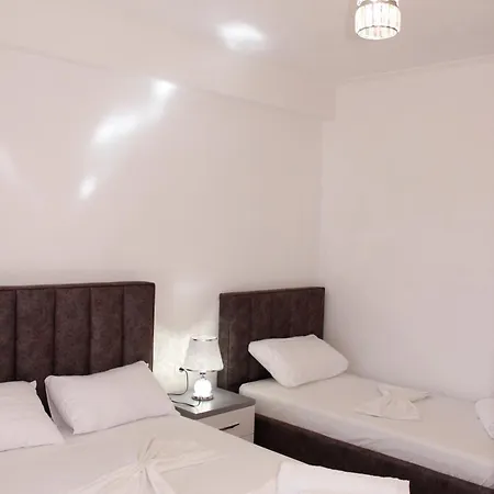 Elmar Apartment *
